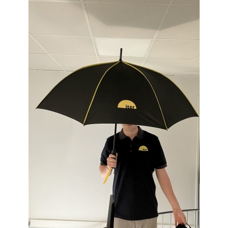 Large bi-color umbrella